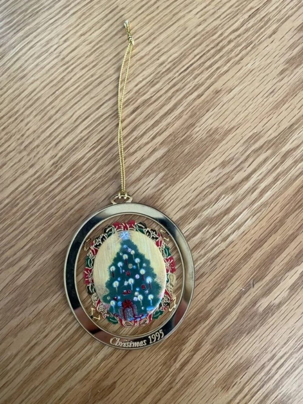 1995 Avon Christmas Ornament